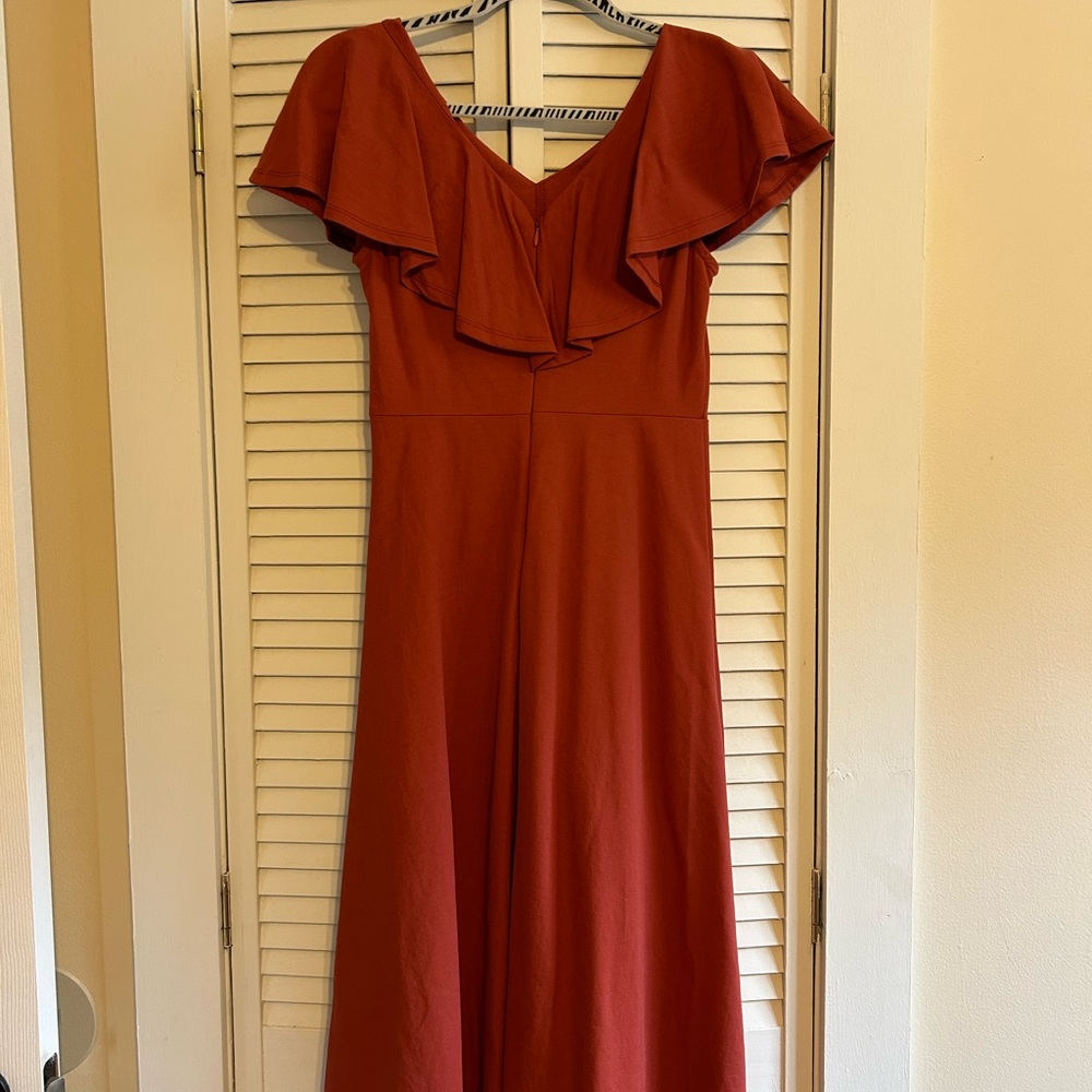 Elegant Dress - Picture 3 of 5
